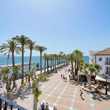 Balcon De Europa In Nerja By Solaga Holiday Homes Exterior photo